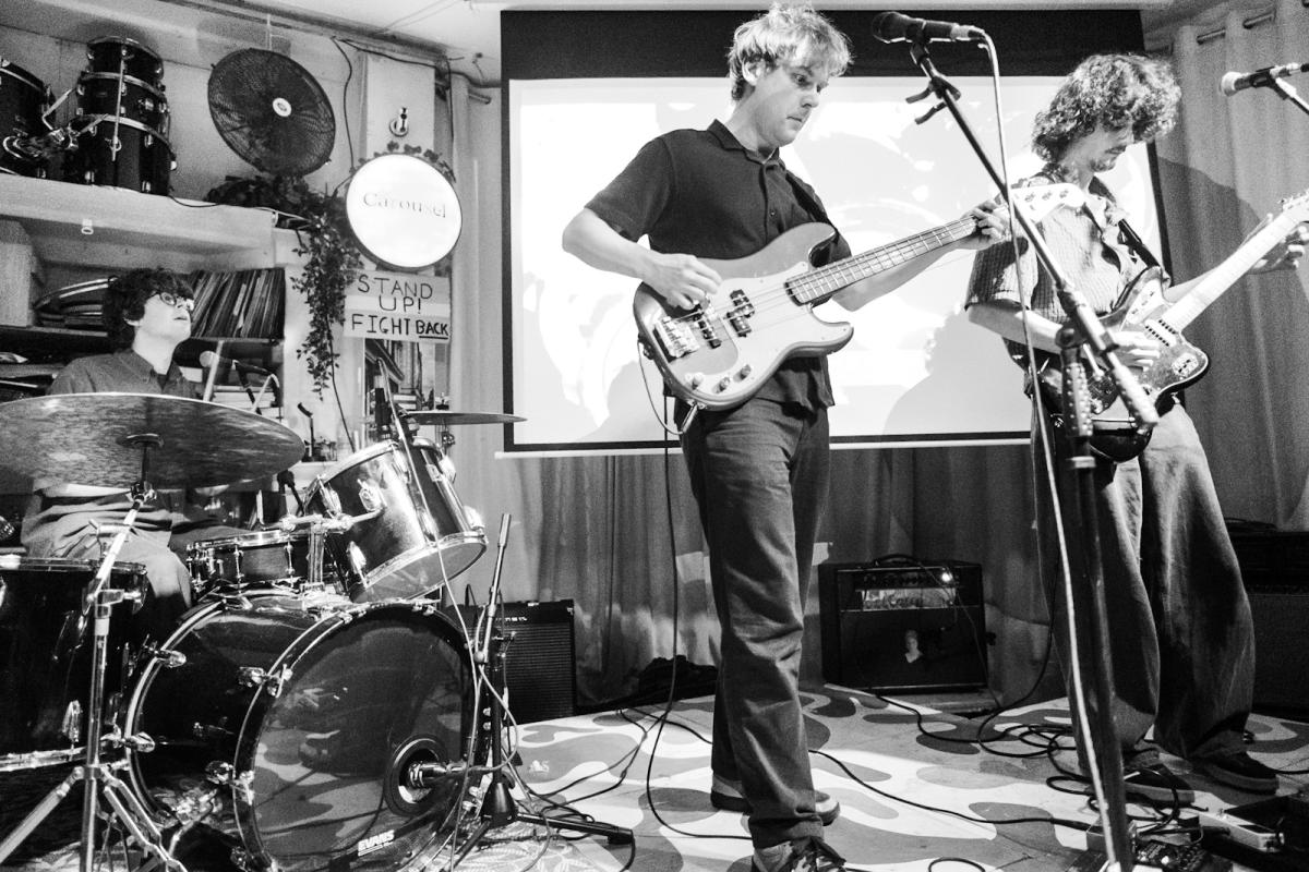 Shaking Hand @ The Carousel, 25th April 2026