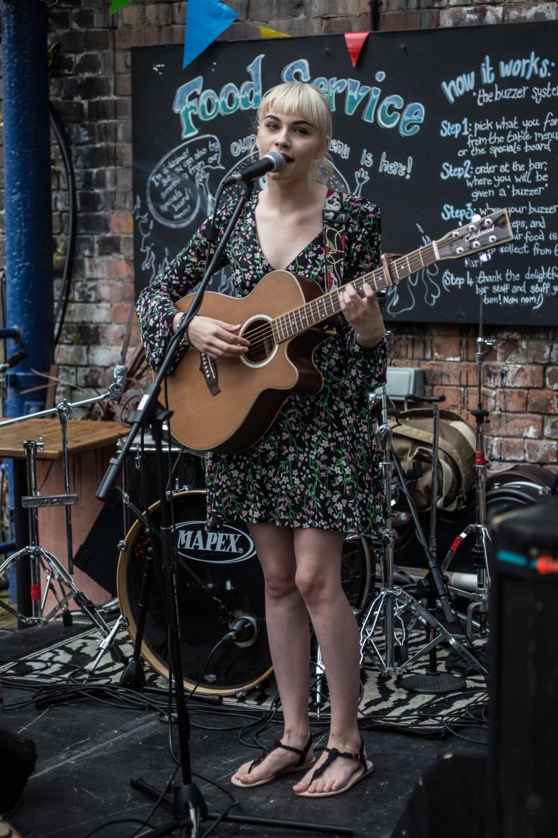 Chloe Rodgers-Ratcliffe @ Waterfront Festival, Canalhouse, 8th July 2017